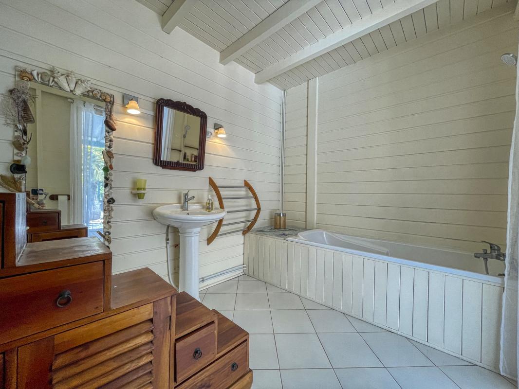 37.Location villa piscine Saint François Guadeloupe_Chambre 3